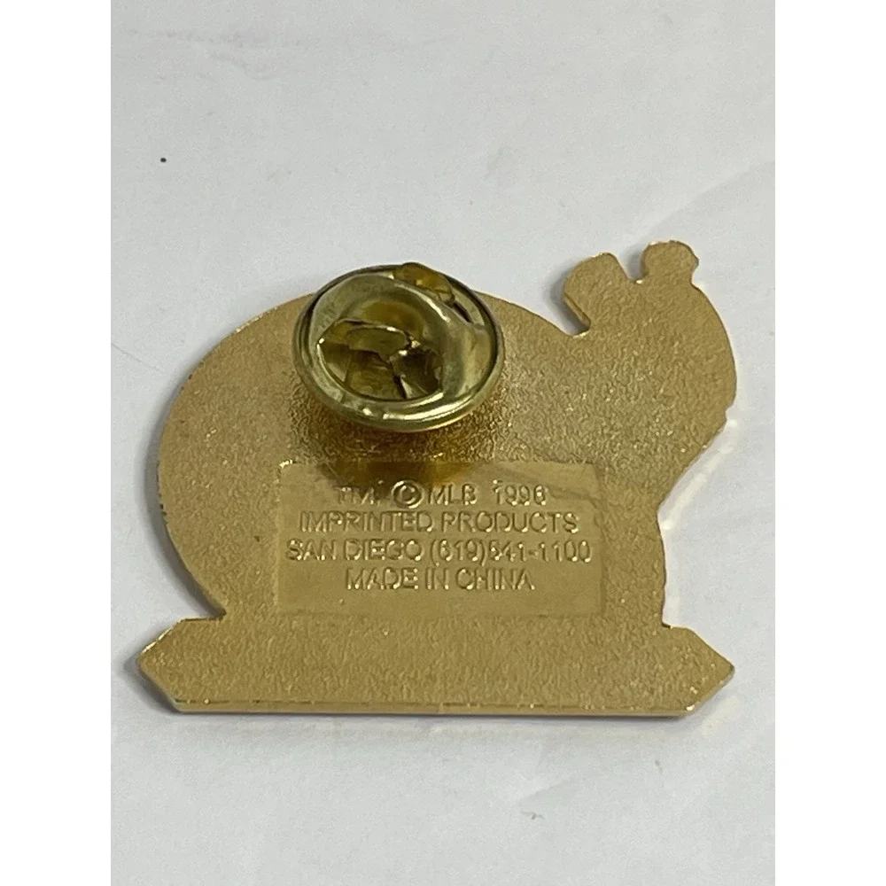 MLB Kansas City Royals Lapel Pin